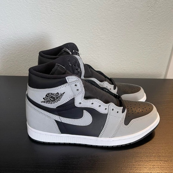 Jordan 1 shadow 2.0 men’s size 9 - Picture 3 of 7